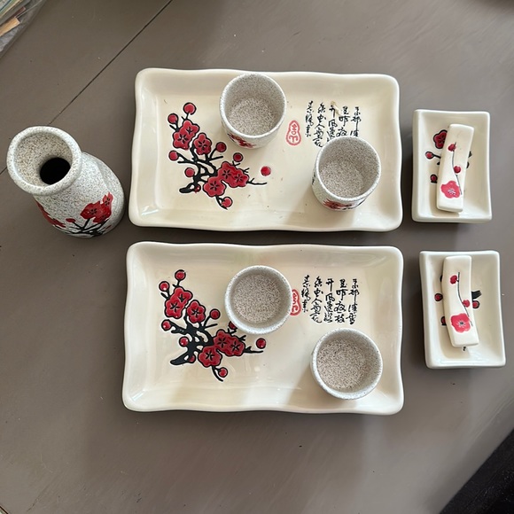 New Japanese sake set with trays - Picture 1 of 4